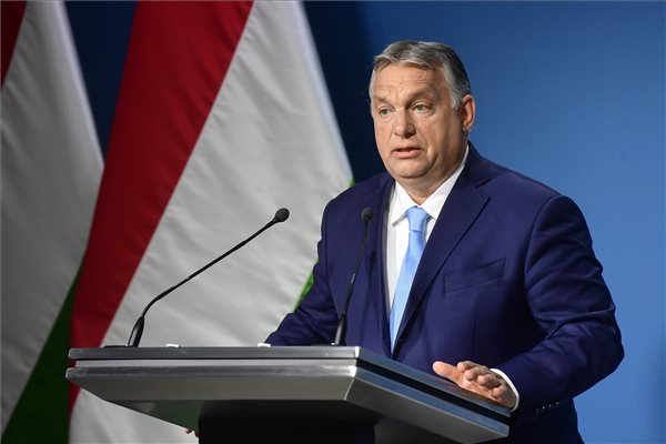 Orbánnak üzent a Dveri