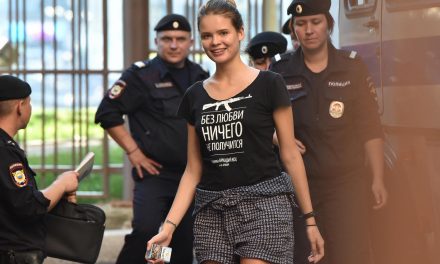 Újra letartóztatták a Pussy Riot egyik tagját Moszkvában