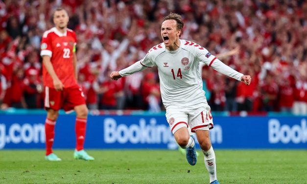 A két vereséggel rajtoló Dánia bejutott a nyolcaddöntőbe