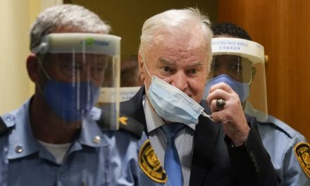 Visszavitték a börtönbe Ratko Mladićot