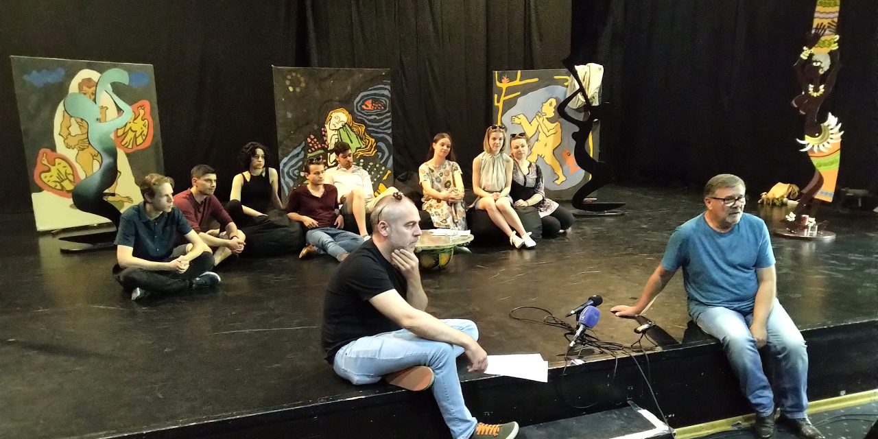 A Kosztolányi Színház műsorára tűzte a végzős színészhallgatók vizsgaelőadását