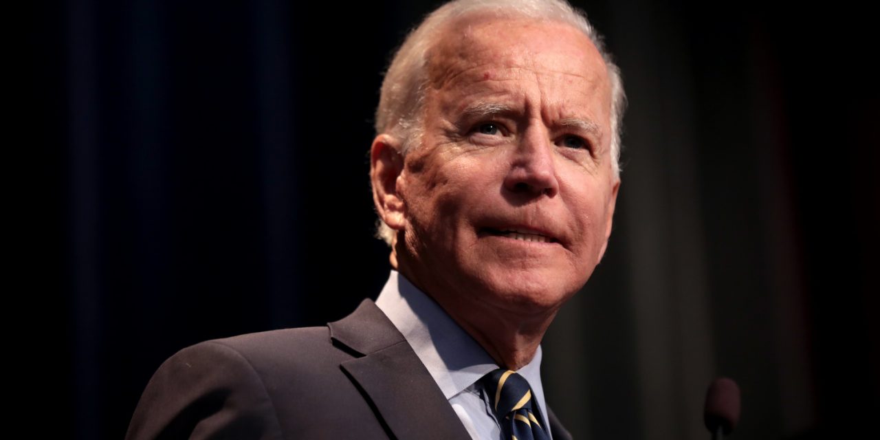 Joe Biden a fegyvertartás szigorítására szólított fel