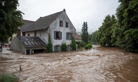 Többen is eltűntek, miután házak omlottak össze Németországban a heves esőzések miatt