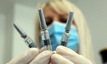 Az államtitkár szerint a polgárok kérik a védőoltás harmadik dózisát