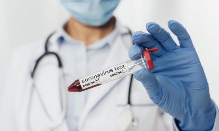 Újra emelkedni kezdett a koronavírus-fertőzöttek száma Magyarországon