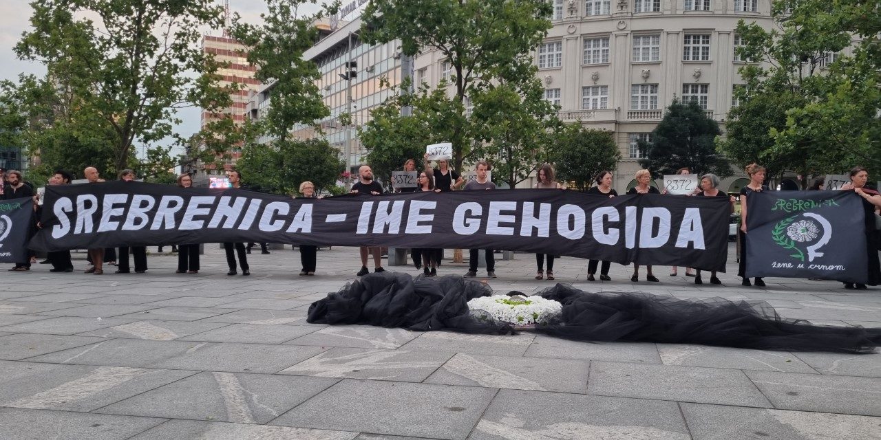 „Srebrencia – A népirtás neve”
