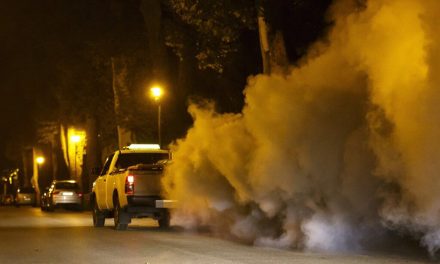 Belgrádban ismét szúnyogokat permetező járműveket rongáltak meg