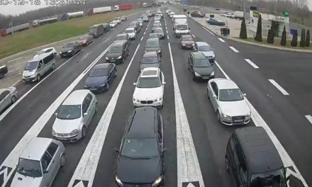 FRISS: Röszke közúti átkelőn és Kübekházán is csak belépni lehet Szerbiába