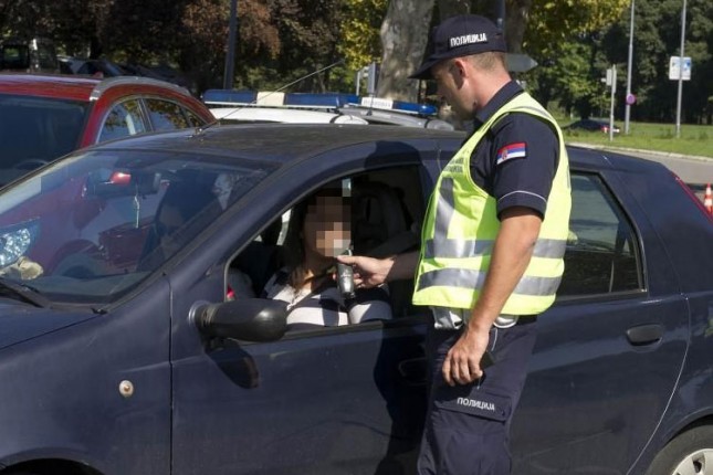 Több mint ezer szabálytalankodó sofőr ellen intézkedtek Szabadkán