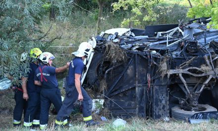 Halálos tömegszerencsétlenség történt egy magyarországi autópályán