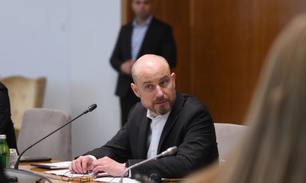 Bilčík: Szerbia hagyjon fel a háborús bűnösök felmagasztalásával!