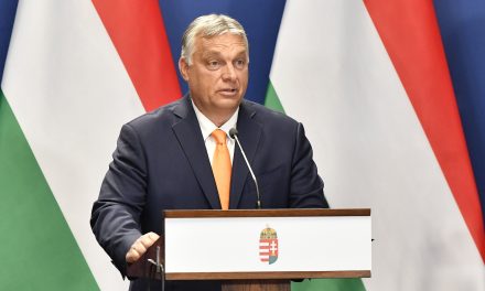 Orbán: Magyarország és Szerbia megvédi Európát és Németországot