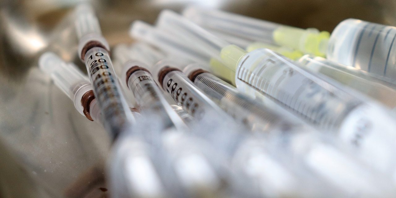 Két keleti vakcina után elég egy uniós oltás is az EU-s Covid-igazolványhoz