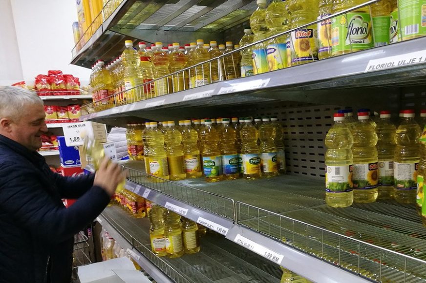 A kormány korlátozta az étolaj és a margarin behozatalát