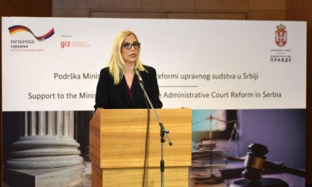 Oltakozásra szólította fel a polgárokat a szerb igazságügyi miniszter