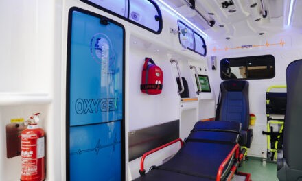 Új mentőautót kapott a magyarkanizsai Egészségház