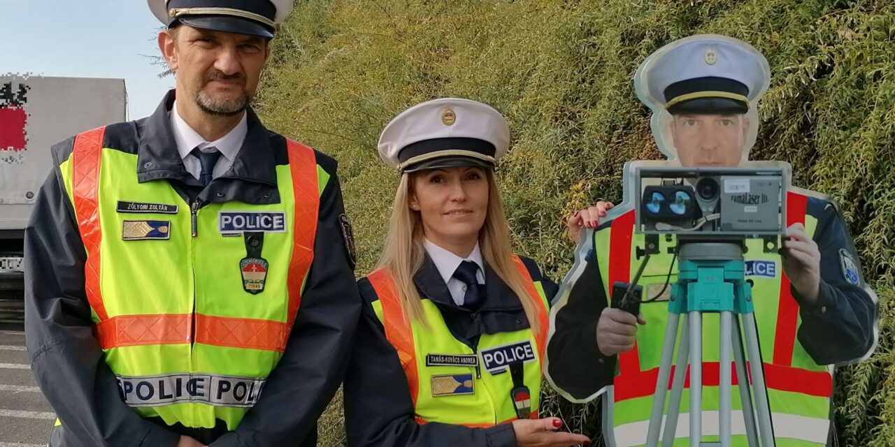 Makettrendőrök ügyelnek a közlekedés biztonságára Nógrád megyében