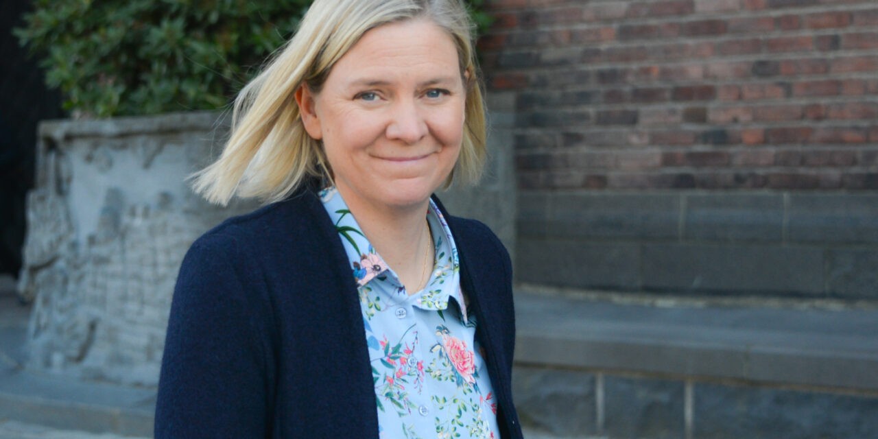 Néhány órával a kinevezése után lemondott Svédország első női miniszterelnöke