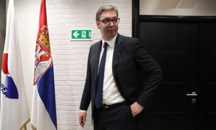 Vučić: Az ellenzék soha sem győz le, magam állok majd félre