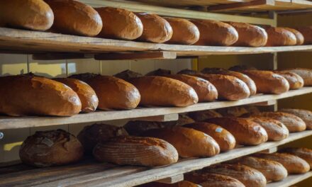 A szerb kormány korlátozta a kenyér árát