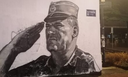 A rendőrség nem teszi lehetővé Ratko Mladić arcképének az eltávolítását a belgrádi házfalról