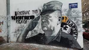 A rendőrség őrzi a Mladićról készült falfestményt Belgrádban