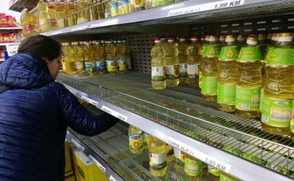 Čadež: Van liszt, olaj és cukor, újra engedélyezni kell az exportot