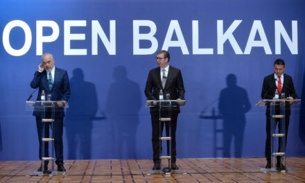 Nyitott Balkán: Csökkenteni kell a határon való várakozási időt