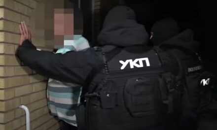 Tizenhat személyt tartóztattak le migránsok csempészése miatt (VIDEÓVAL)