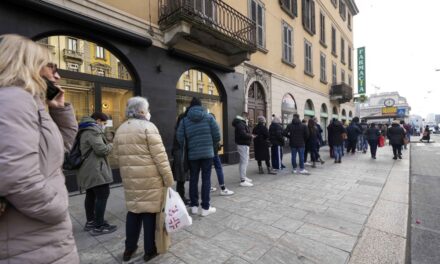 Káoszhoz vezetett a tesztelési- és karanténszigor Olaszországban
