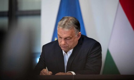 Orbán Viktor szívinfarktusa „tisztességes dolog” lenne?