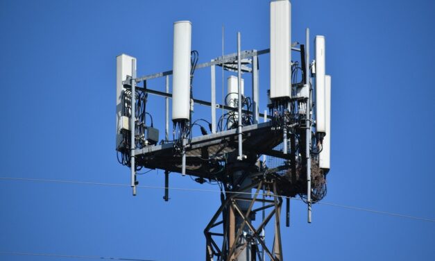 Mindhárom mobilszolgáltató megkapta a 5G-engedélyt