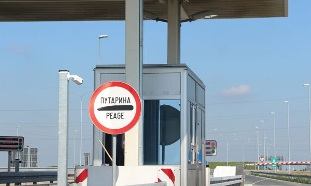 Ősztől a szerbiai és a horvátországi sofőrök is mindkét országban várakozás nélkül mehetnek át a fizetőkapukon