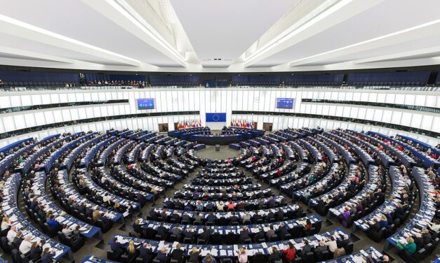 Az Európai Parlament szankciókat szorgalmaz a Boszniát destabilizáló politikai szereplőkkel szemben
