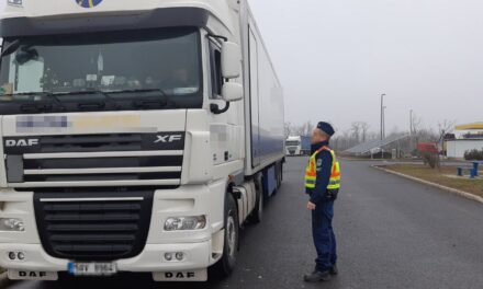 Migránsokat csempészett volna Magyarországra egy szerb kamionsofőr