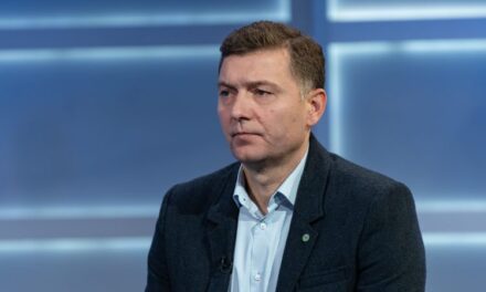 Zelenović: A választások után törvényt kell hozni a vagyon eredetéről, a lusztrációról és az ügyészségről