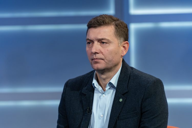 Zelenović: Nem a tüntetők döntötték meg az alkotmányos rendet, hanem Vučić a választási csalással