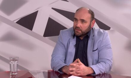 Panović: Dragan Đilas vezeti az ellenzéket