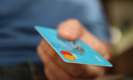 A bankkártyás fizetést egyre többen választják