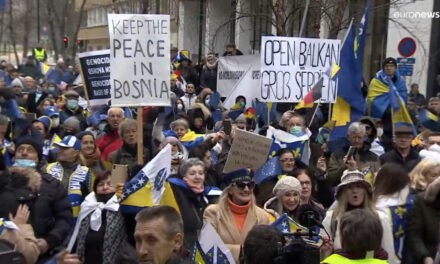 Bosznia egységéért és Dodik ellen tüntettek Brüsszelben
