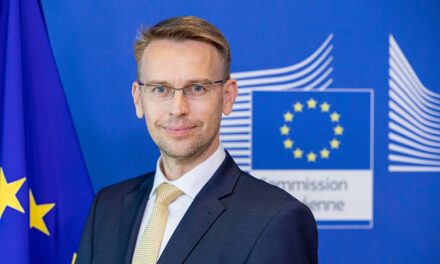 Stano: Az EU azt várja Szerbiától, hogy Brüsszel döntéseivel összhangban cselekedjen