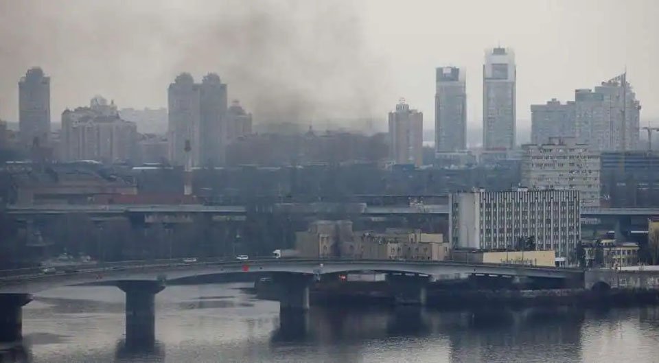 Az oroszok bombázzák Kijevet