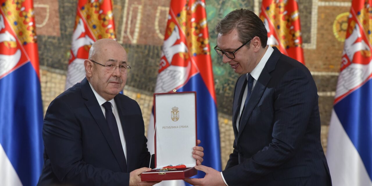 Kétmillió dinárt költ selyem szalagra a Szerbiai Nemzeti Bank