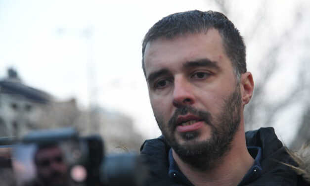 Savo Manojlović: Brnabić megsértette az alkotmányt