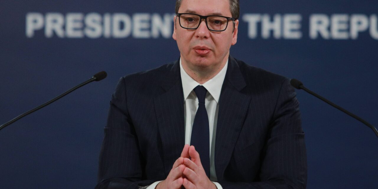 Vučić: Istenhez imádkozom, hogy véget érjen Ukrajnában a háború, és hogy legyen szén