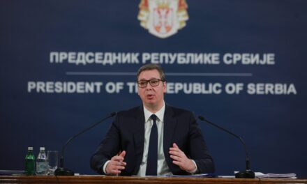 Vučić: Egyelőre nem vezetünk be szankciókat Oroszország ellen