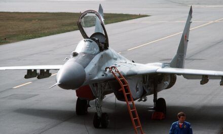 Pentagon: Nem tartható a lengyel javaslat a MiG-29-es gépek átadásáról