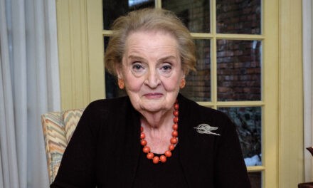 Meghalt Madeleine Albright, az Egyesült Államok első női külügyminisztere