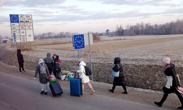 Csak pénteken tízezer menekült érkezett Magyarországra