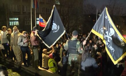 Oroszpárti tüntetést tartottak Belgrádban (Fotók)